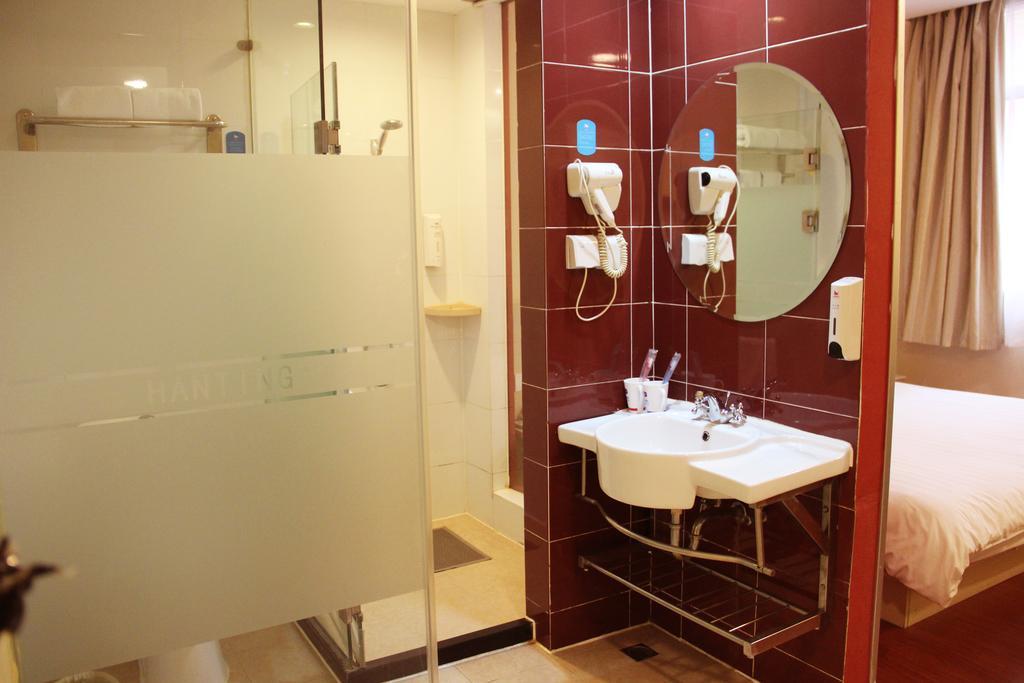 Hanting Express Shanghai Jinqiao Middle Yanggao Road Екстер'єр фото